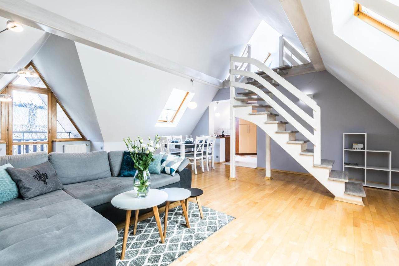 Irys Apartment *